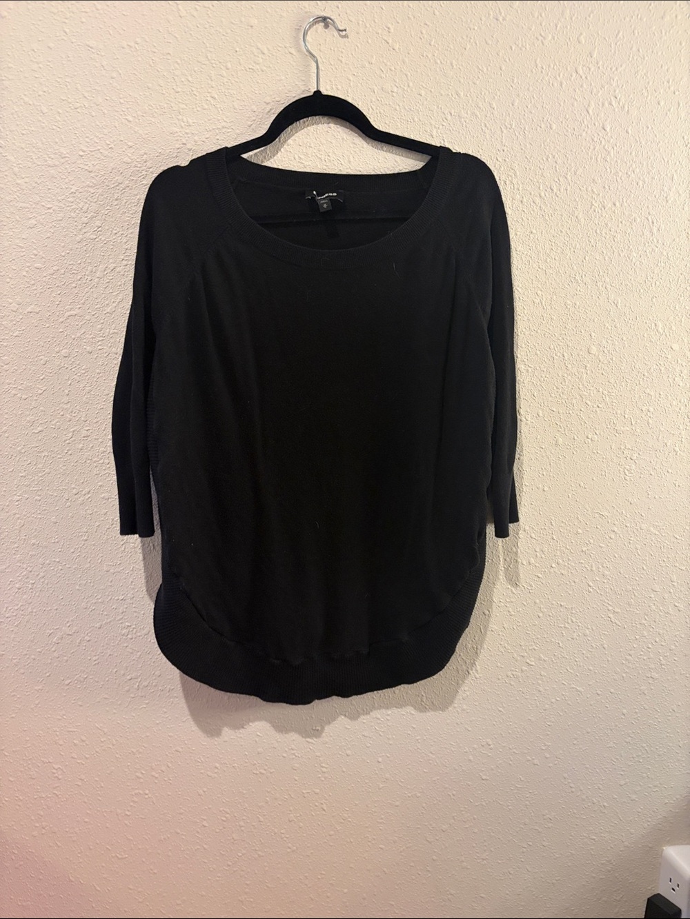 Express Black Scoop-Neck round hem sweater